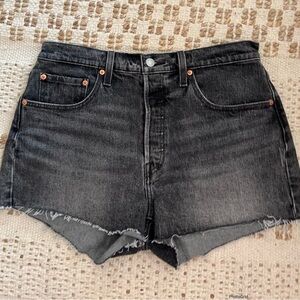 Levi’s Faded Black High Rise 501 Shorts size 31